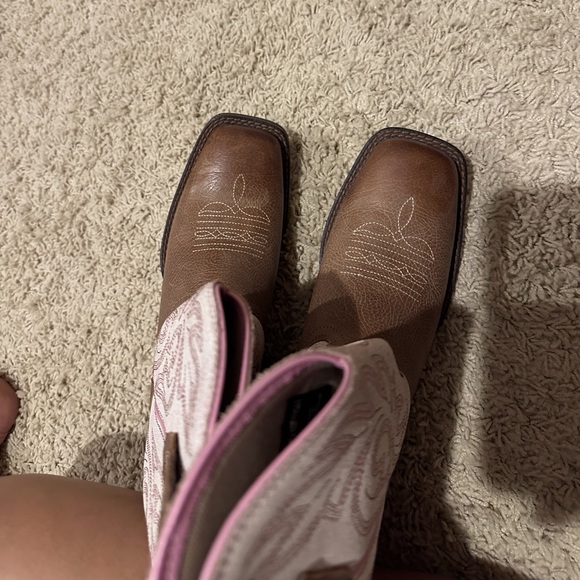 Ariat boots, used two times! - Picture 3 of 7